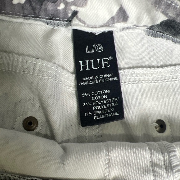 HUE Ladies Gray/White Floral Leggings/Jeggings - Size Large. - Picture 8 of 15